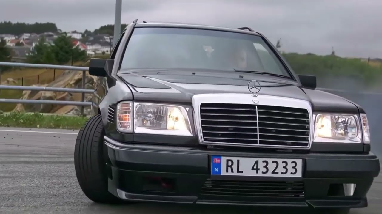 Legendary German Classic 🇩🇪 | Mercedes-Benz W124 Timeless Design & Specs