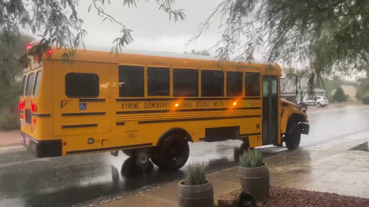Rain and the Sagan bus