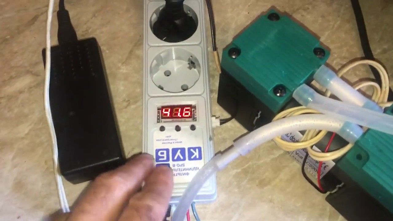 Контроль температуры кипения при вакуумной дистилляции.