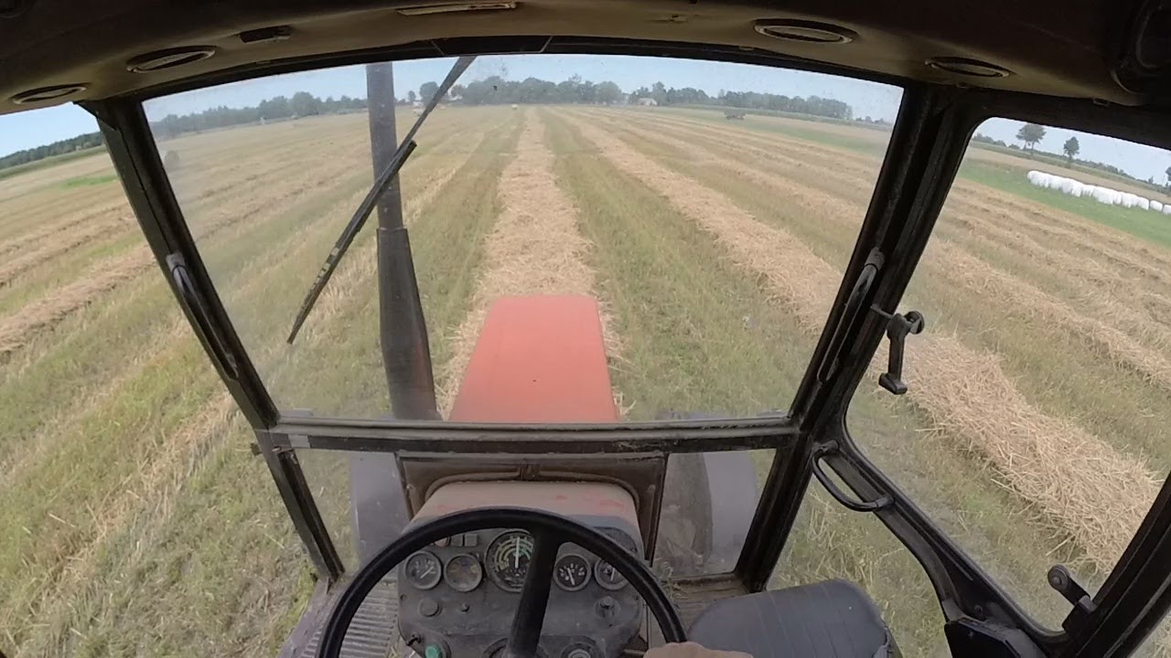 Prasowanie owsionki - Zetor 7711 i John Deere 550!