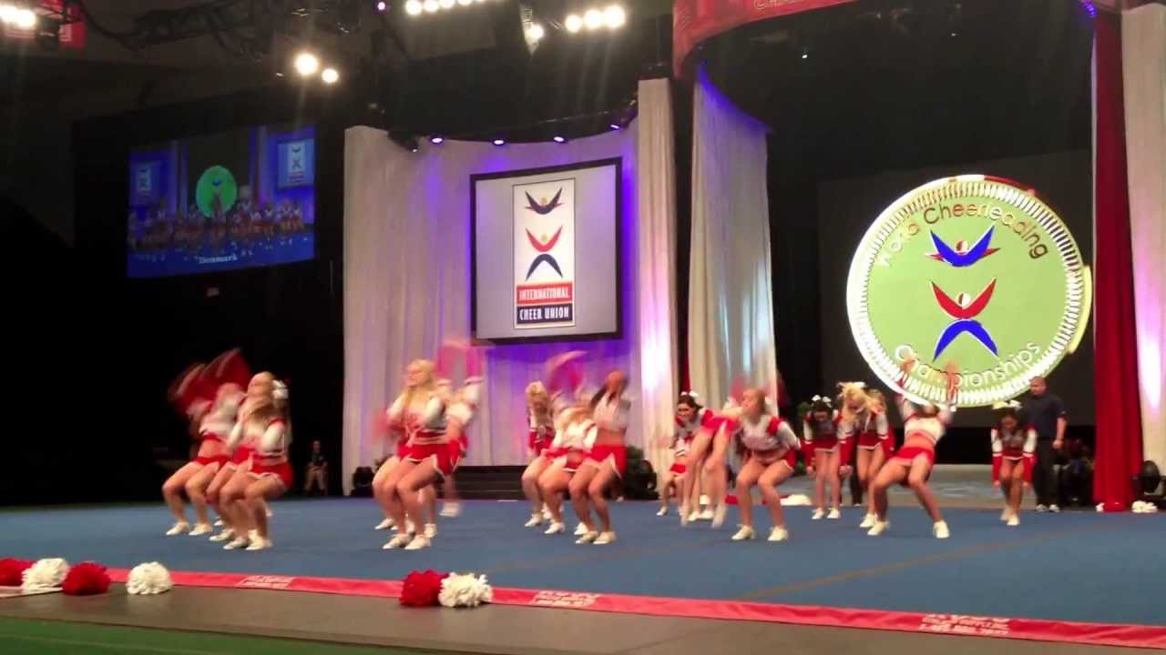ICU 2013 Team Denmark All girl level 5