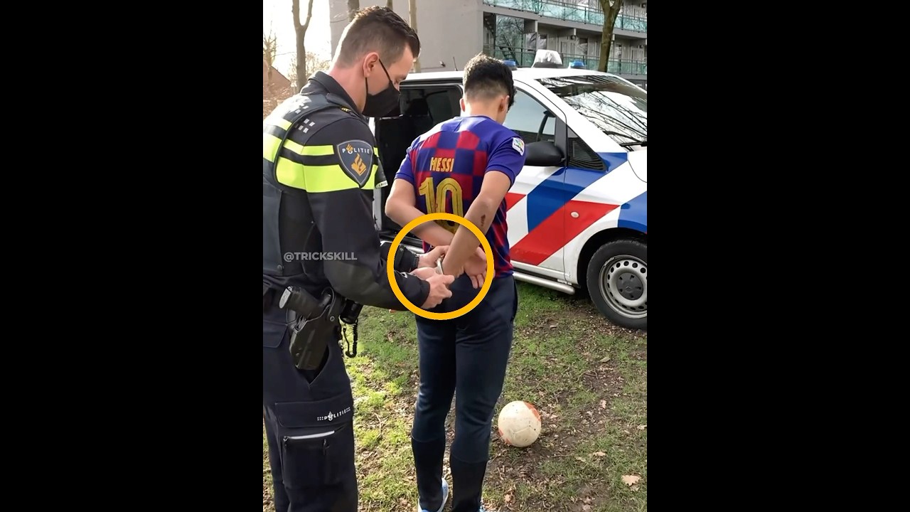 Barca Fan VS Police💀