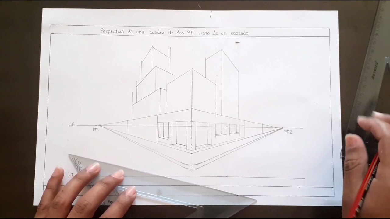 PERSPECTIVA DE UNA CUADRA DE DOS PUNTOS DE FUGA, VISTO DE COSTADO