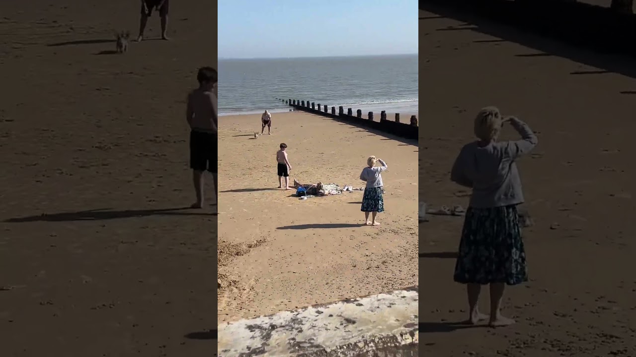 Frinton-on-sea, Essex, England. #travel #2025 #uk #beach
