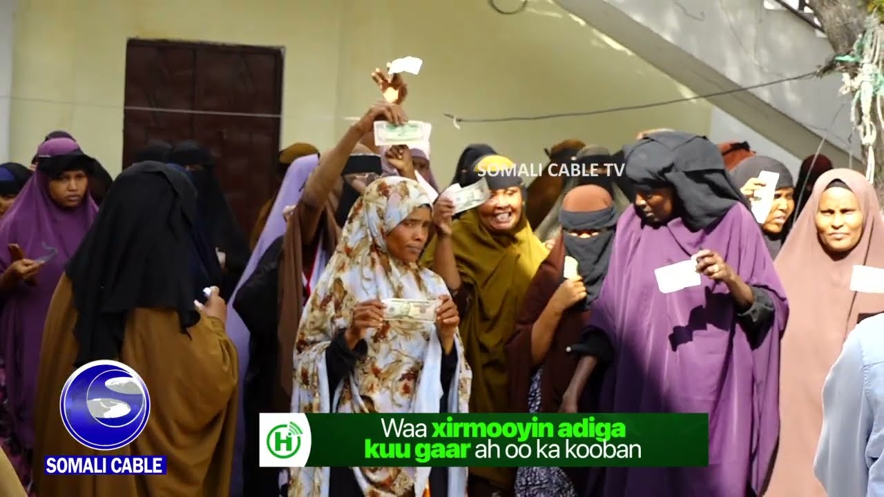 Hay'adda Hormuud Salaam Foundation oo Deeq lacageed ku wareejisay Ururada Haweenka Qaranka