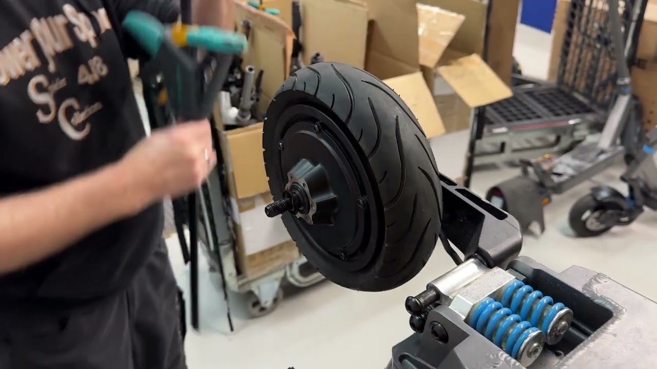 ePowerFun ePF PULSE - Reifenwechsel hinten