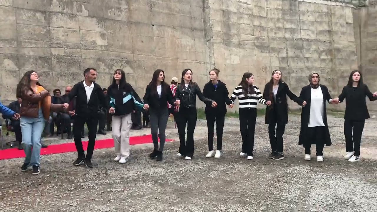 Gümüşhane Kürtün Festivali -Gençlerden Harika horon (2024)
