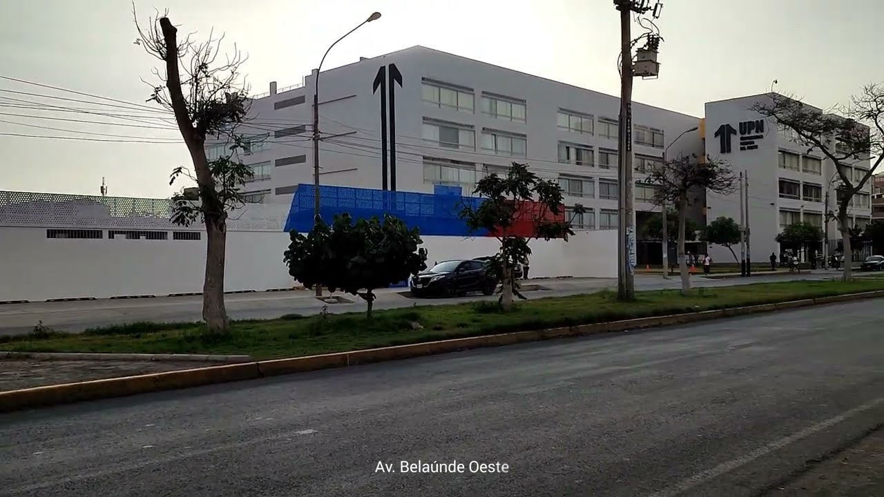 ACADEMIA ADUNI y CESAR VALLEJO-Sede Comas: Vista desde la Av. Belaúnde Oeste (Urb. El Retablo-Comas)