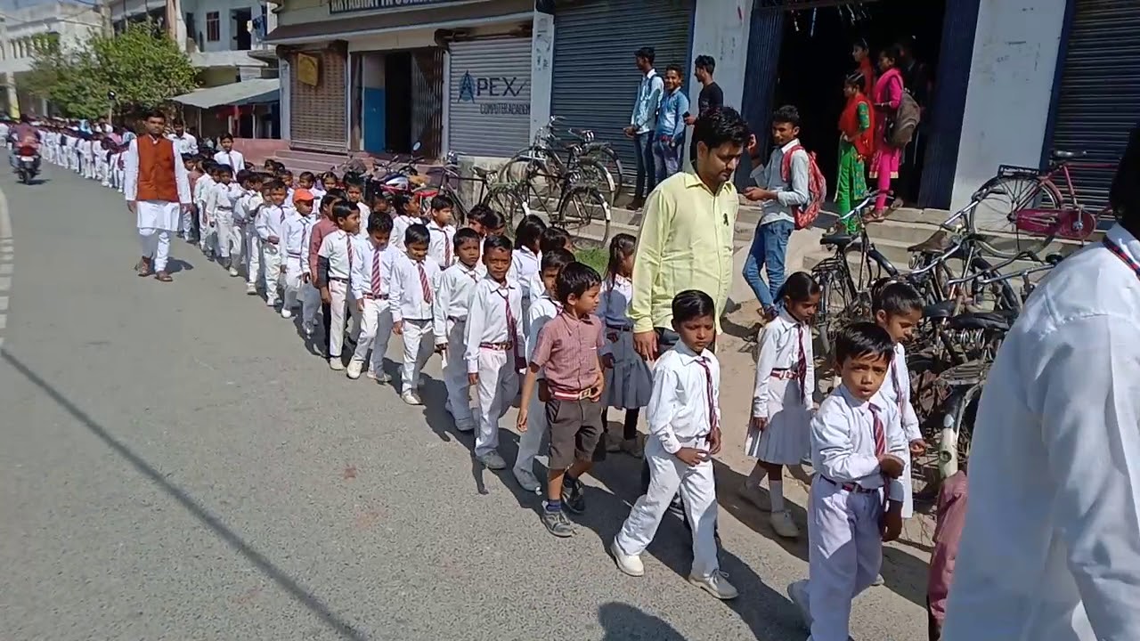 बरौली पब्लिक स्कूल के द्वारा 22 मार्च 2019 को बिहार दिवस के उपलक्ष में प्रभात फेरी निकाली गई।