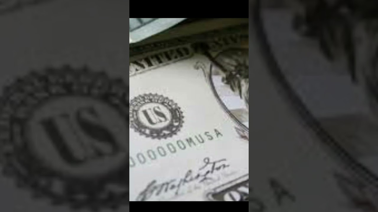 Lady Tries To Use 1 Million Dollar Bill (Dollar General) #shorts