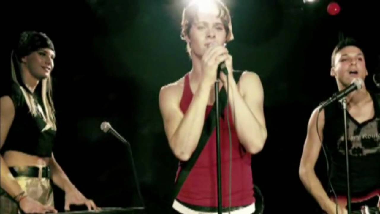 Boyfriend - The Inertia Kiss