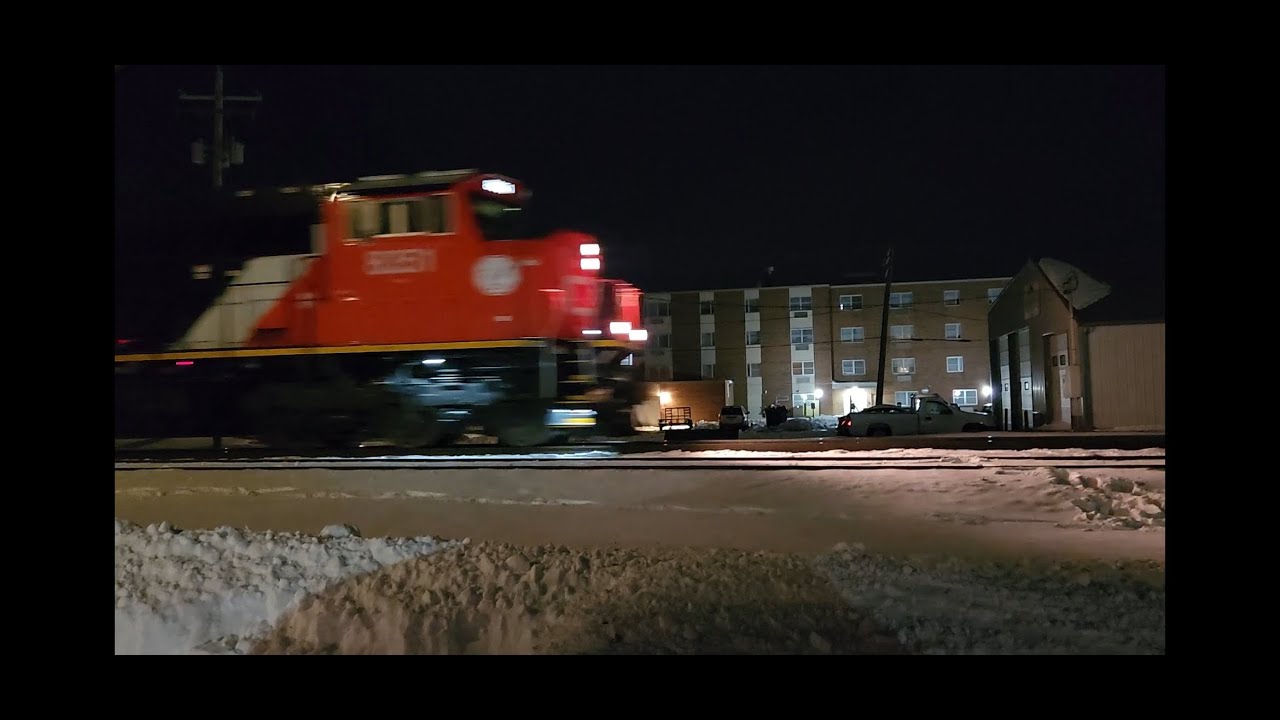 Regular Nightly Canadian National  Intermodal 2 Hours Late Thursday Night! 