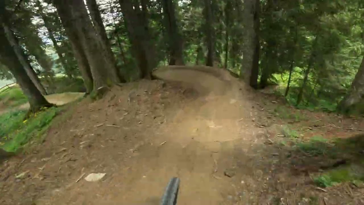 POYA Mol&eacute;son bike park