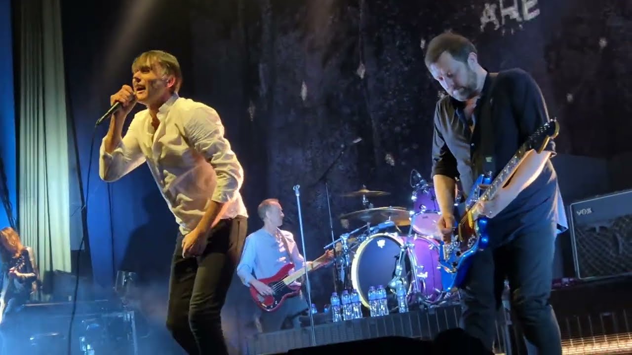 Suede, 'Dancing With the Europeans' @ The Forum, Bath, 17.02.26