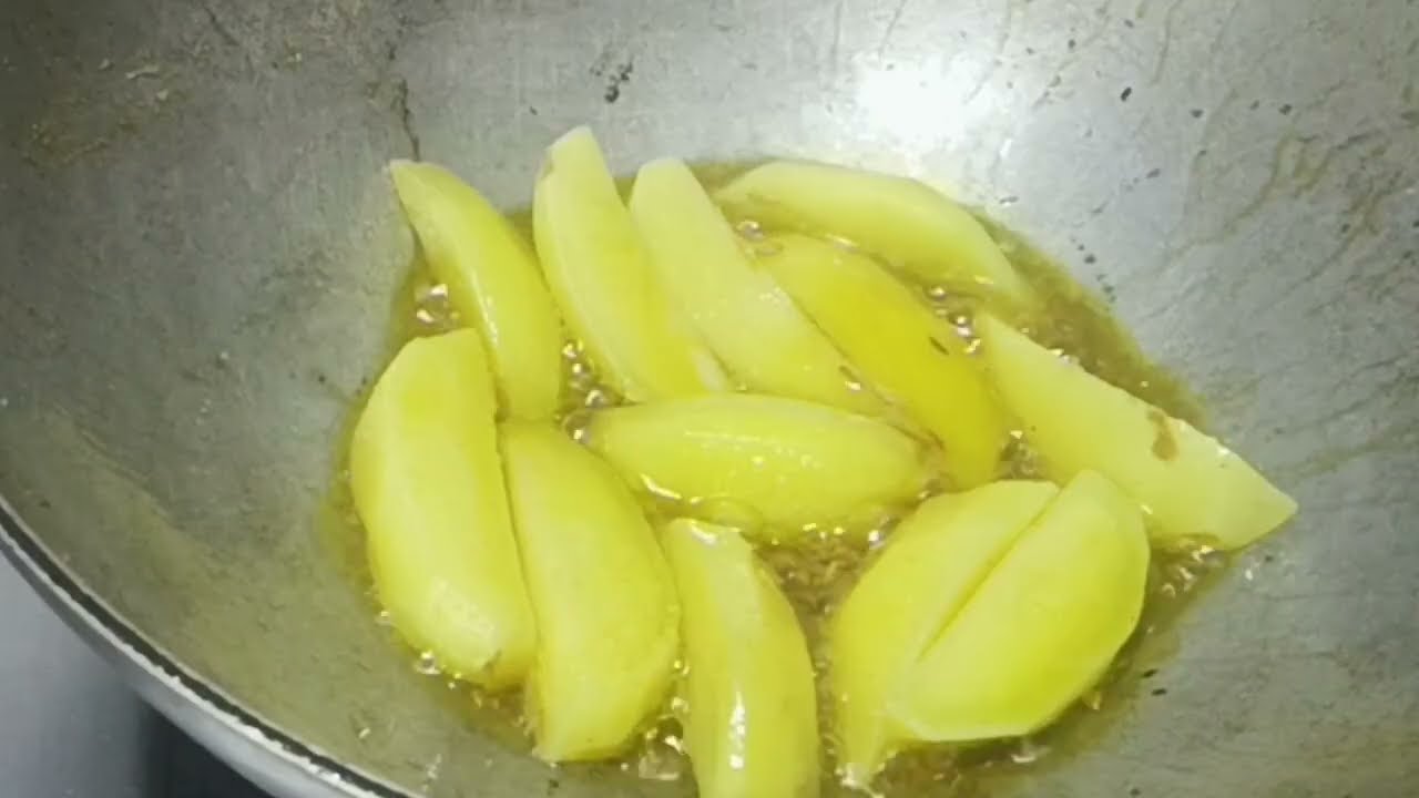 যেকোনো মাছের ঝোল একবার এই মসলা দিয়ে রান্না করলে এরসুগন্ধে পুরো একথালা ভাত খাওয়া যাবে#RuiMacherJhol