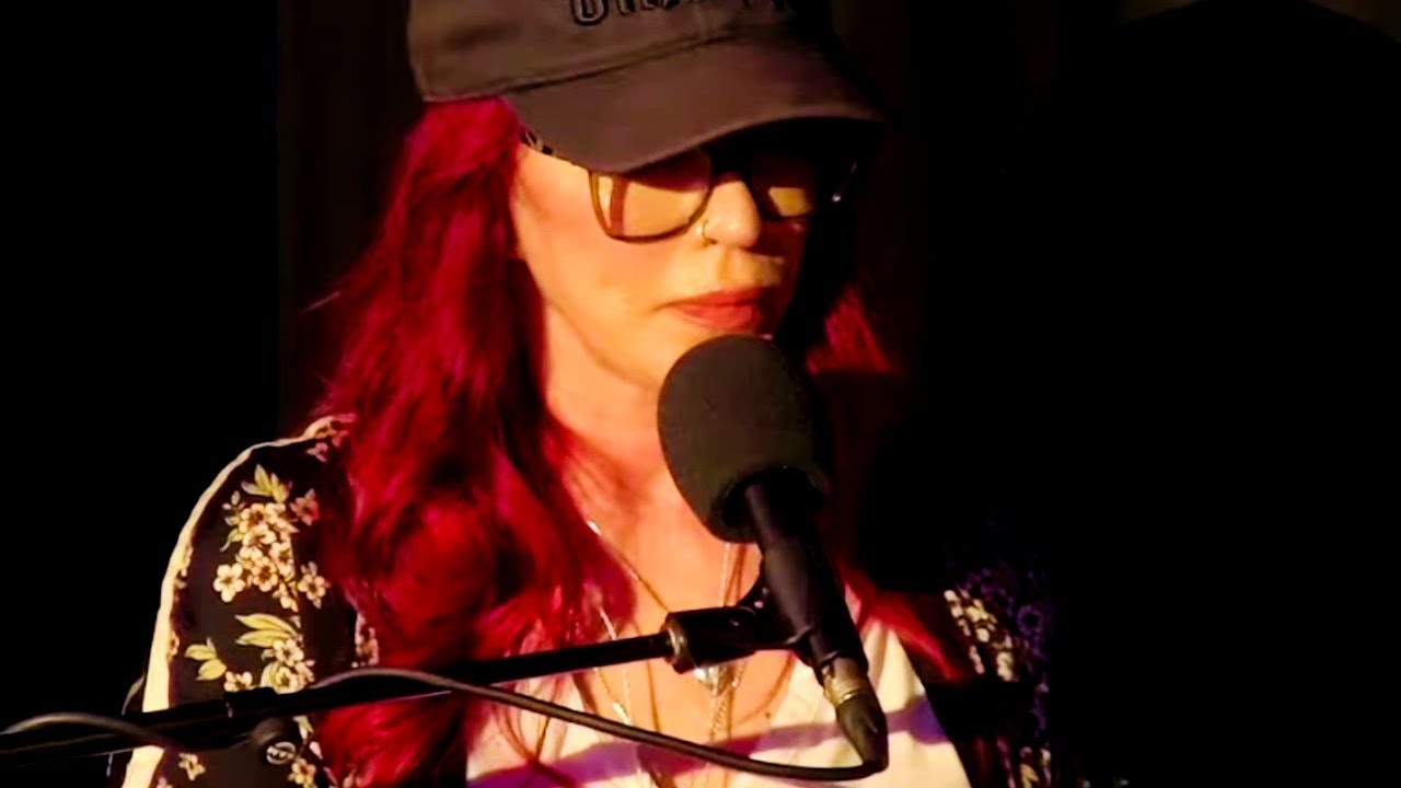 The Tuning - LAURA C LIVE from The Throne UK (Sound of UNION/One Voice/One Sound)