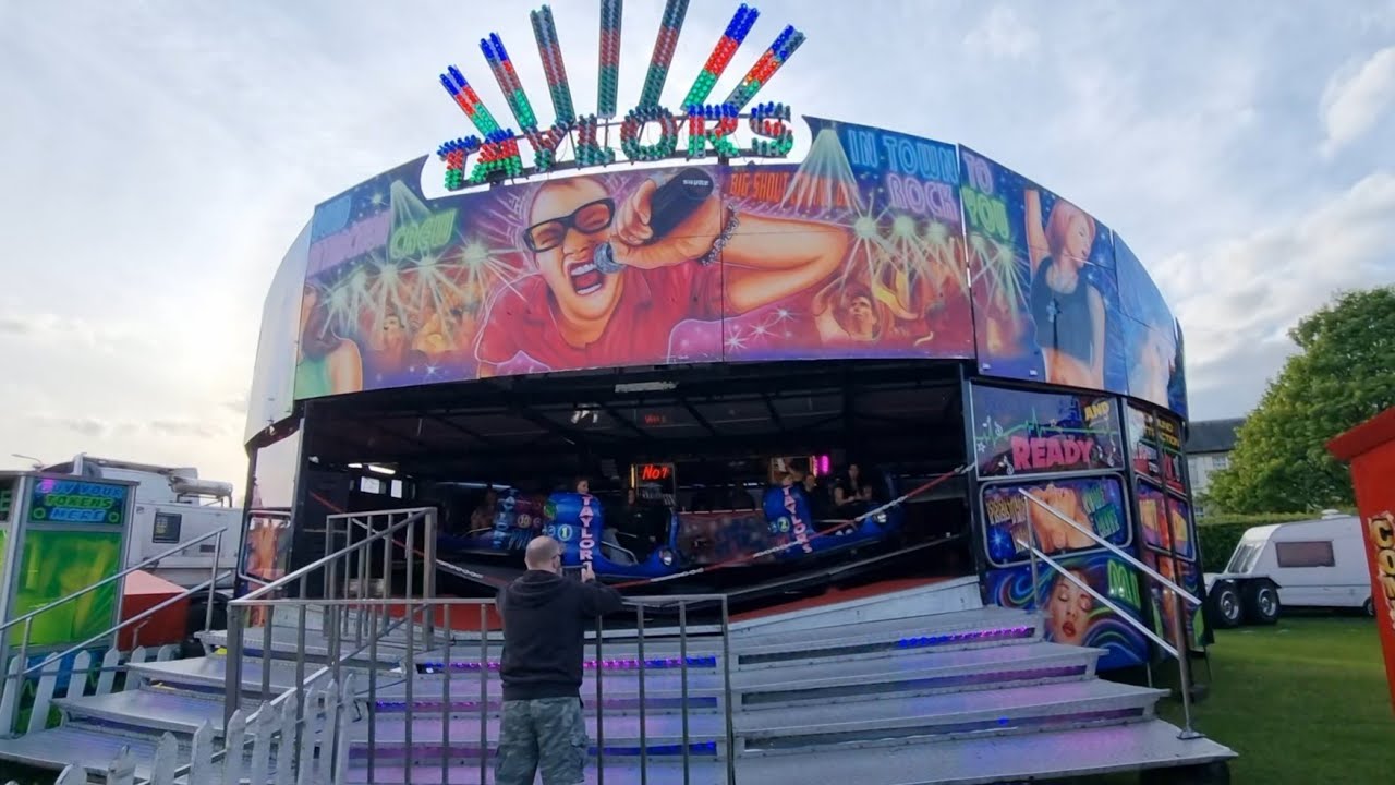 TAYLORS FAIRGROUND ATTRACTION WALTZER at Penicuik
