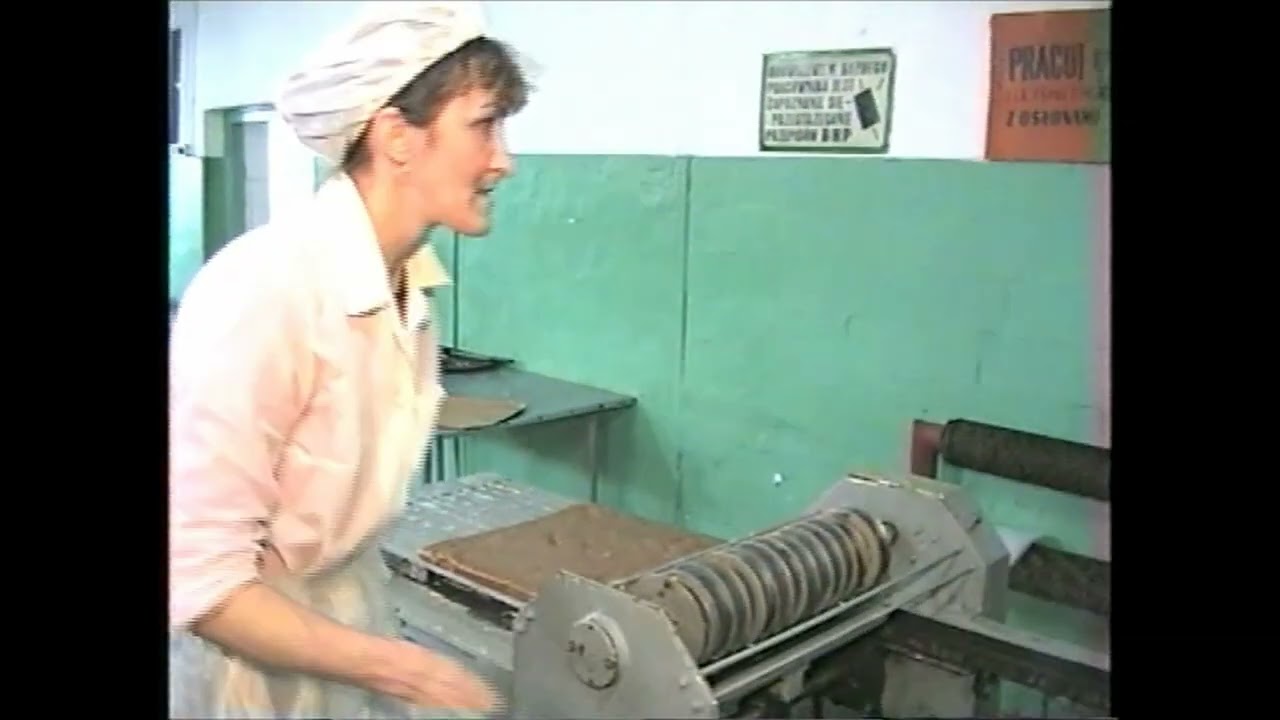 17.03.2000  -   PRODUKCJA KRÓWEK W SPÓŁDZIELNI MLECZARSKIEJ W OPATOWIE
