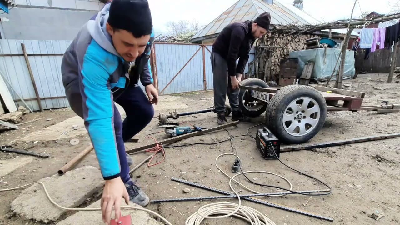 am făcut o remorca pentru motosapă