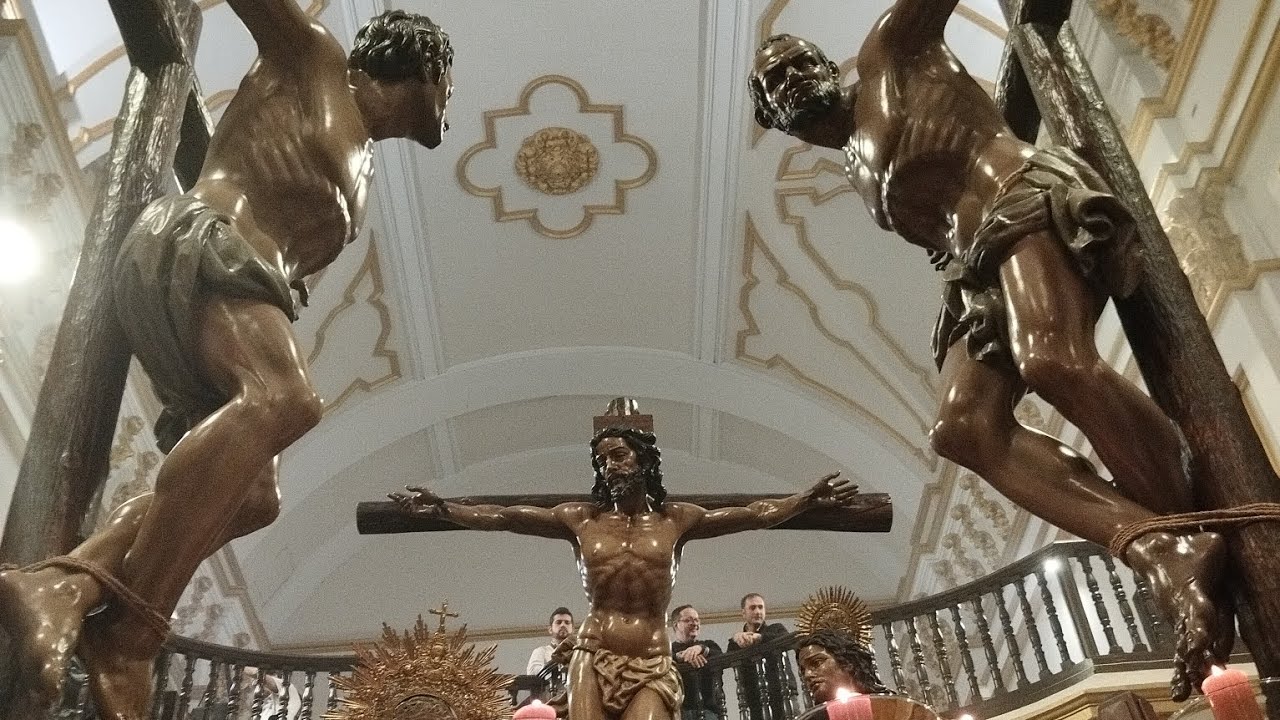 Traslado claustral del Cristo del Perdón (Dolores del Puente). Málaga, 2024.