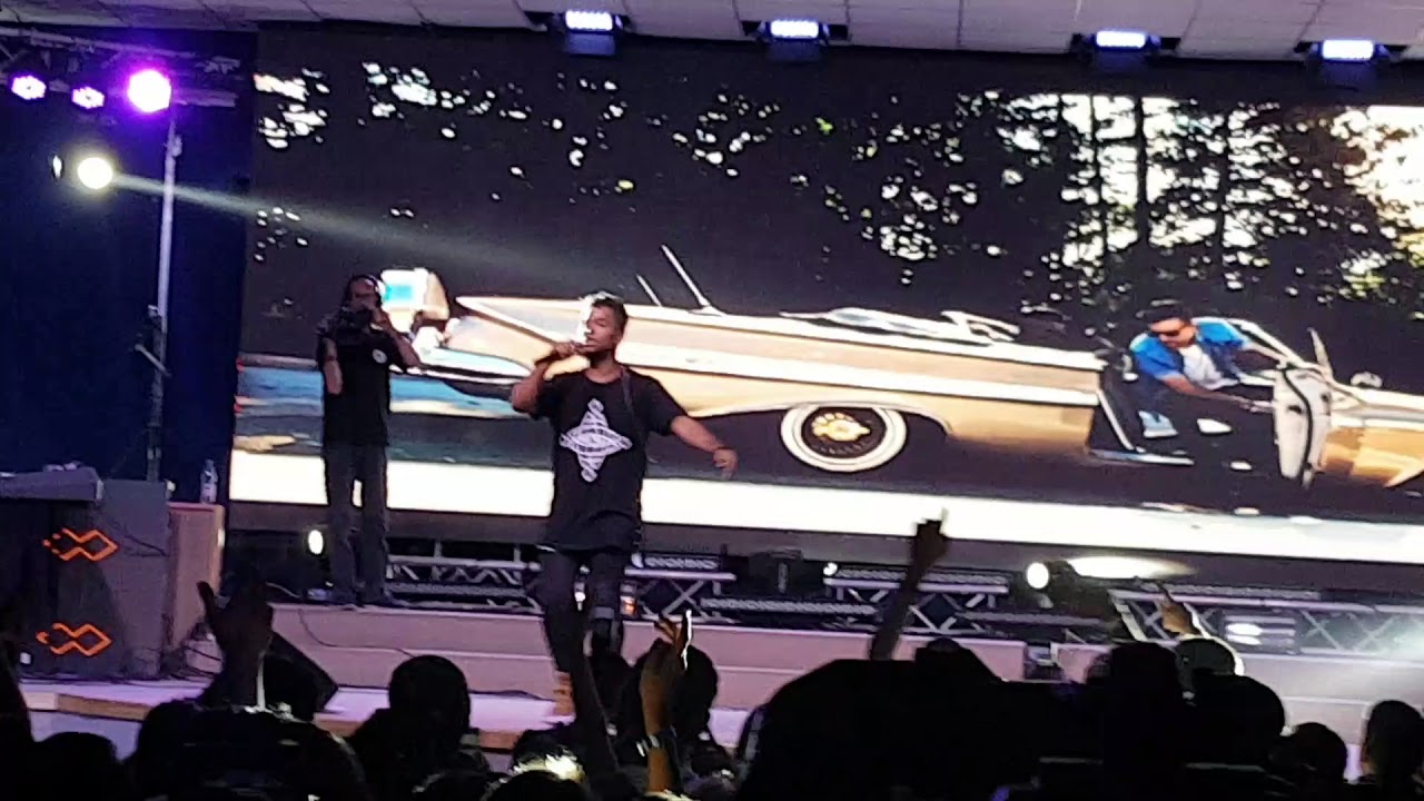 Redimi2 - Viviré - En Chile 2017