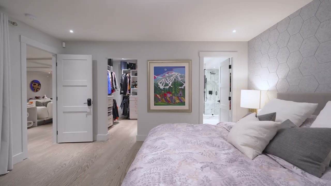 6242 St Georges Crescent, West Vancouver SOLD by Eric Christiansen & Jen Duda
