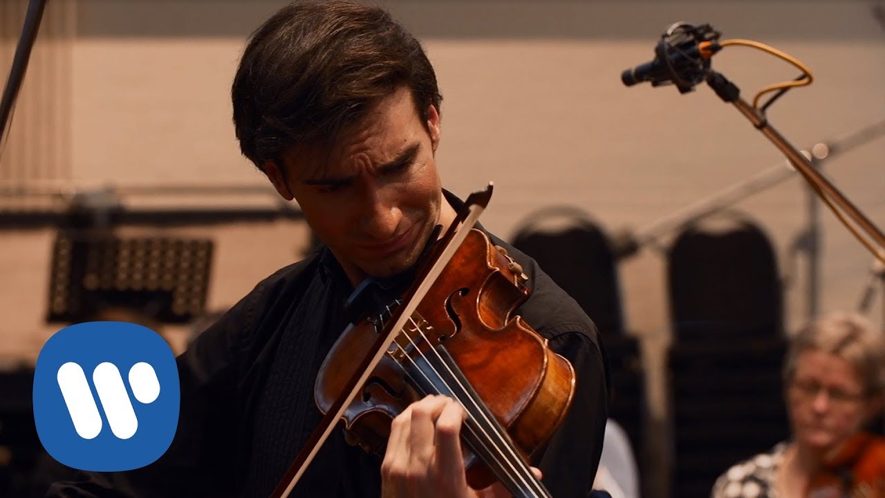 David Aaron Carpenter records works by Dvorák, Bartók, Shor & Walton