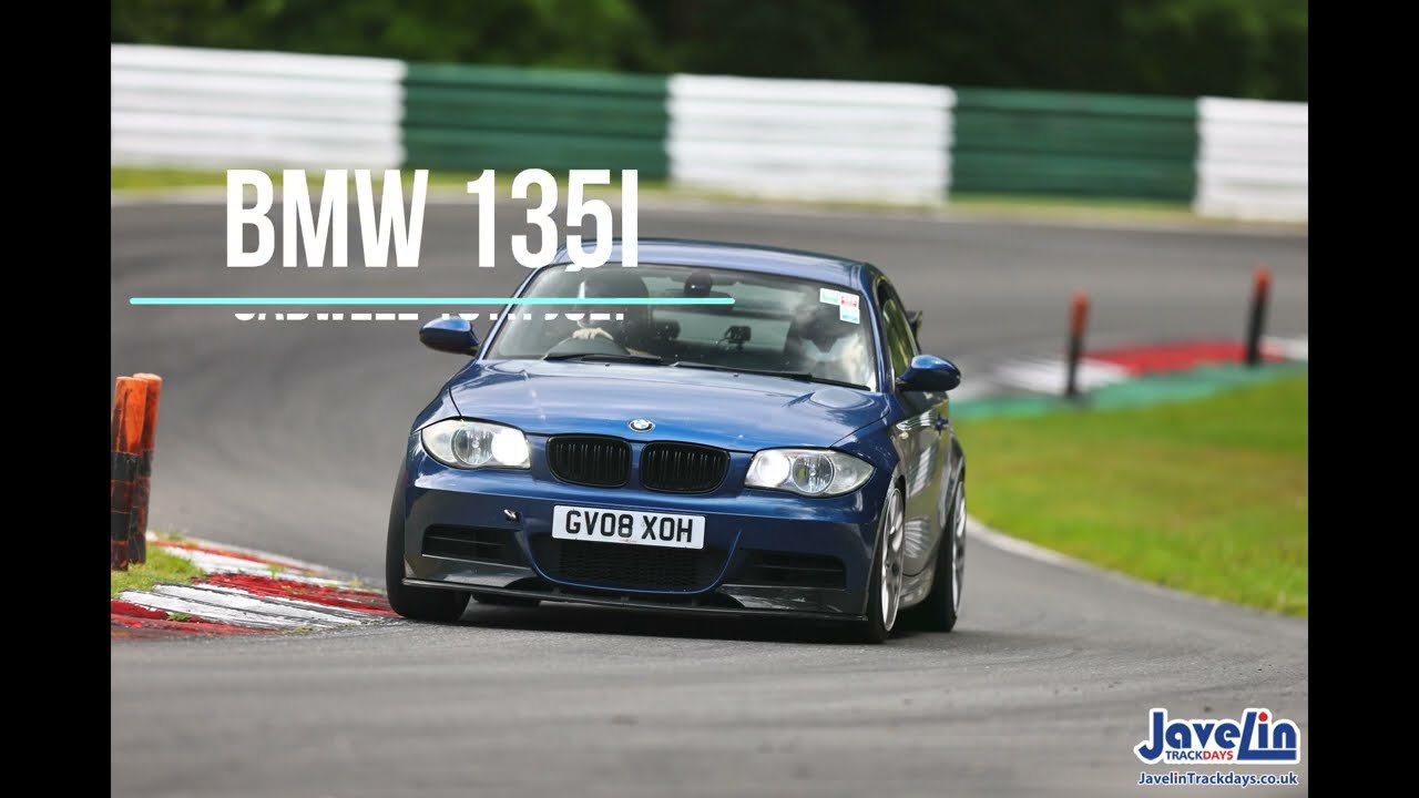 BMW E82 135i round Cadwell Park at a track day