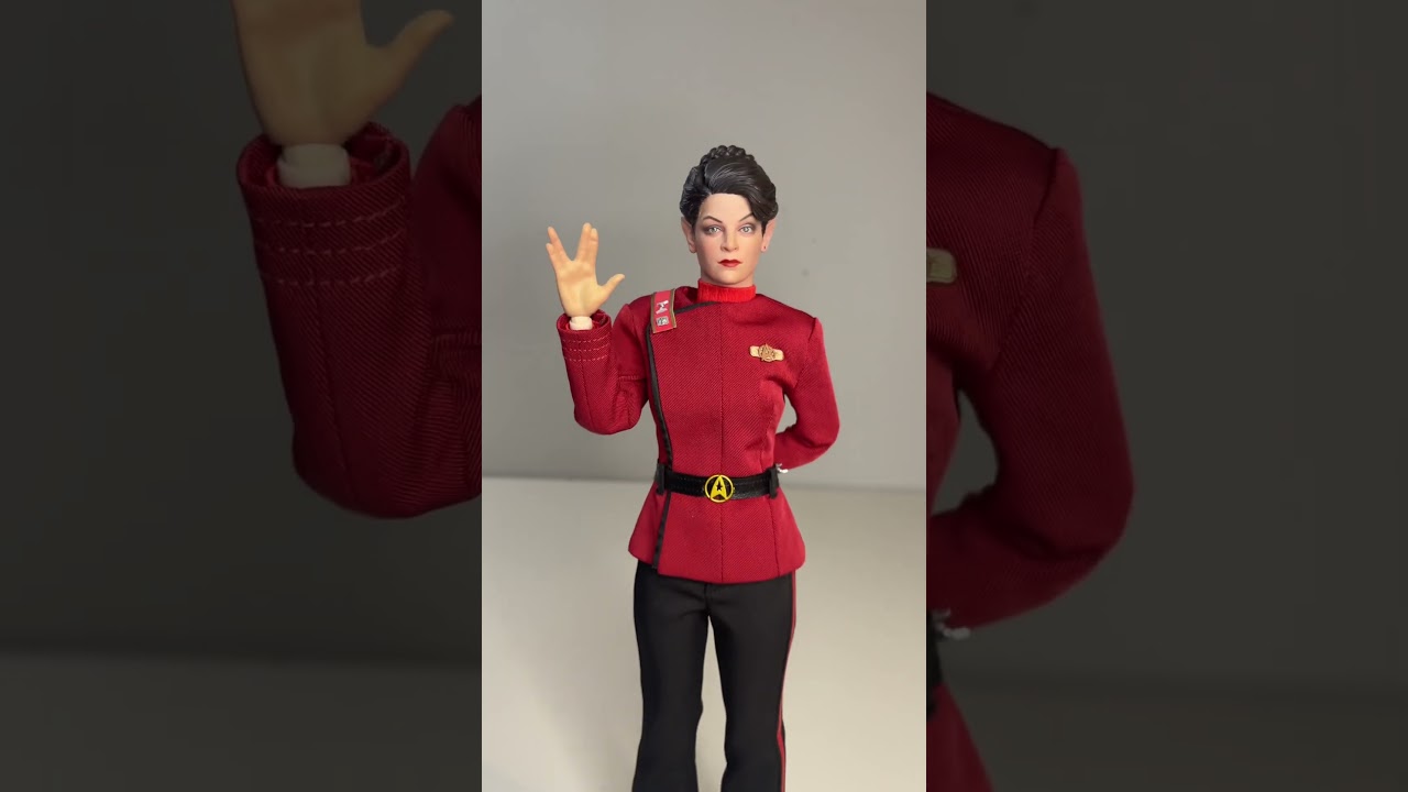 EXO-6: LT. SAAVIK (STAR TREK II: THE WRATH OF KHAN): NEW FIGURE Preview 