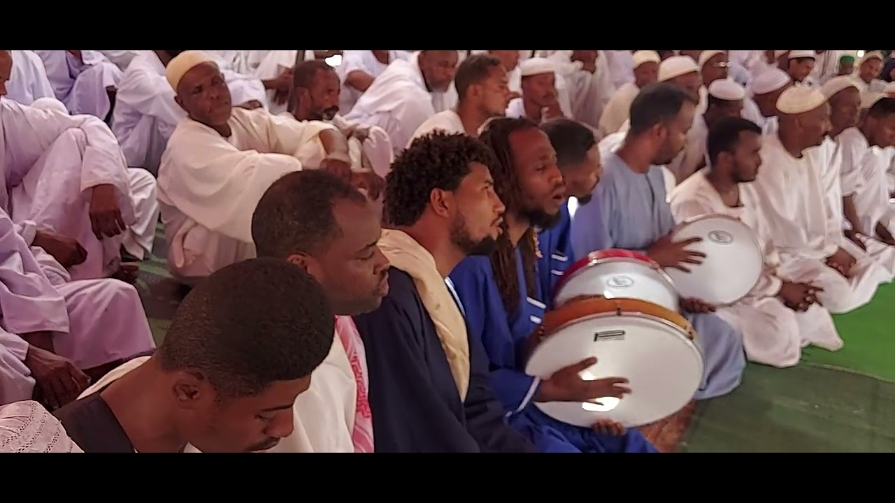 مولانا الشيخ الريح ازرق طيبة ببارك  الخلافه لشيخ طه الشيخ علي خليفة السادة الصادقاب