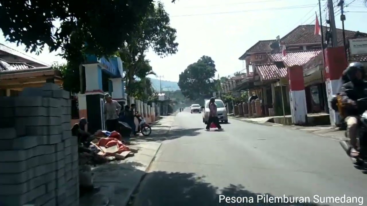 Perjalanan Siang mengantar Mada ke tempat Les di Jln raya Cimalaka-Tj Kerta