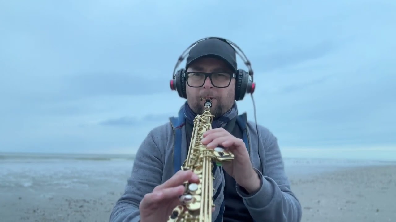 Smooth Blues at the Beach // rainy Sunset