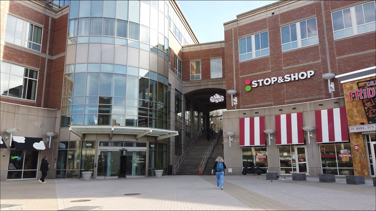 🚶‍♂️ Brigham Circle, Mission Hill, McLaughlin Playground, every aisle in Stop & Shop [4K]