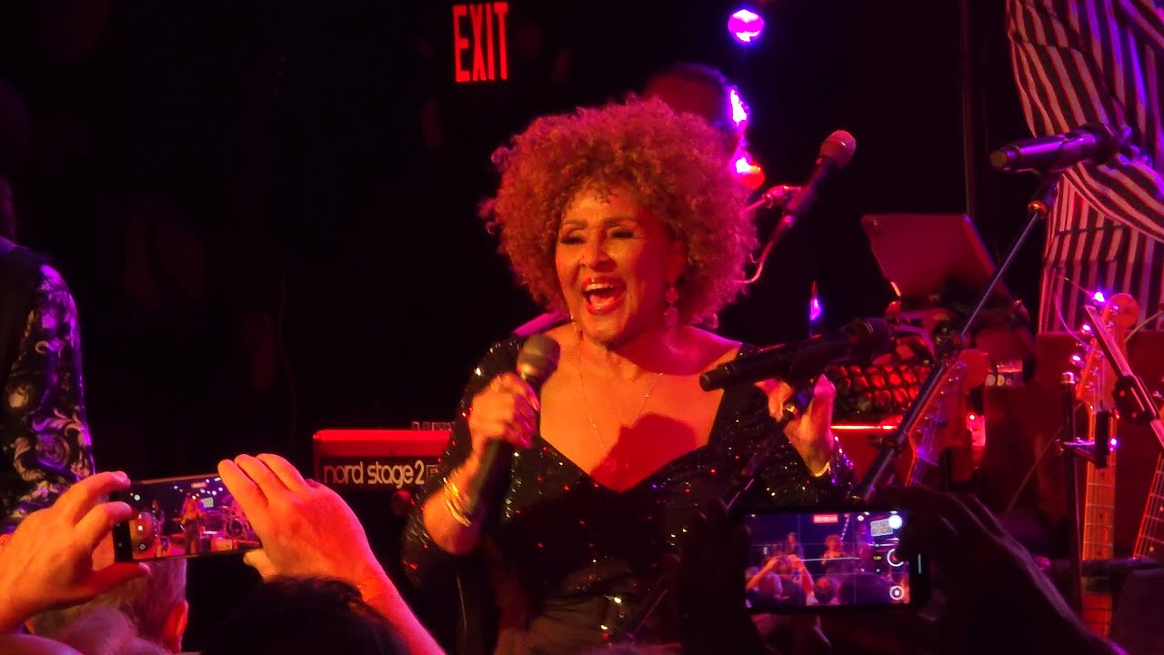 Darlene Love  - Live | Hungry Heart - The Stone Pony, Asbury Park NJ  10/26/25
