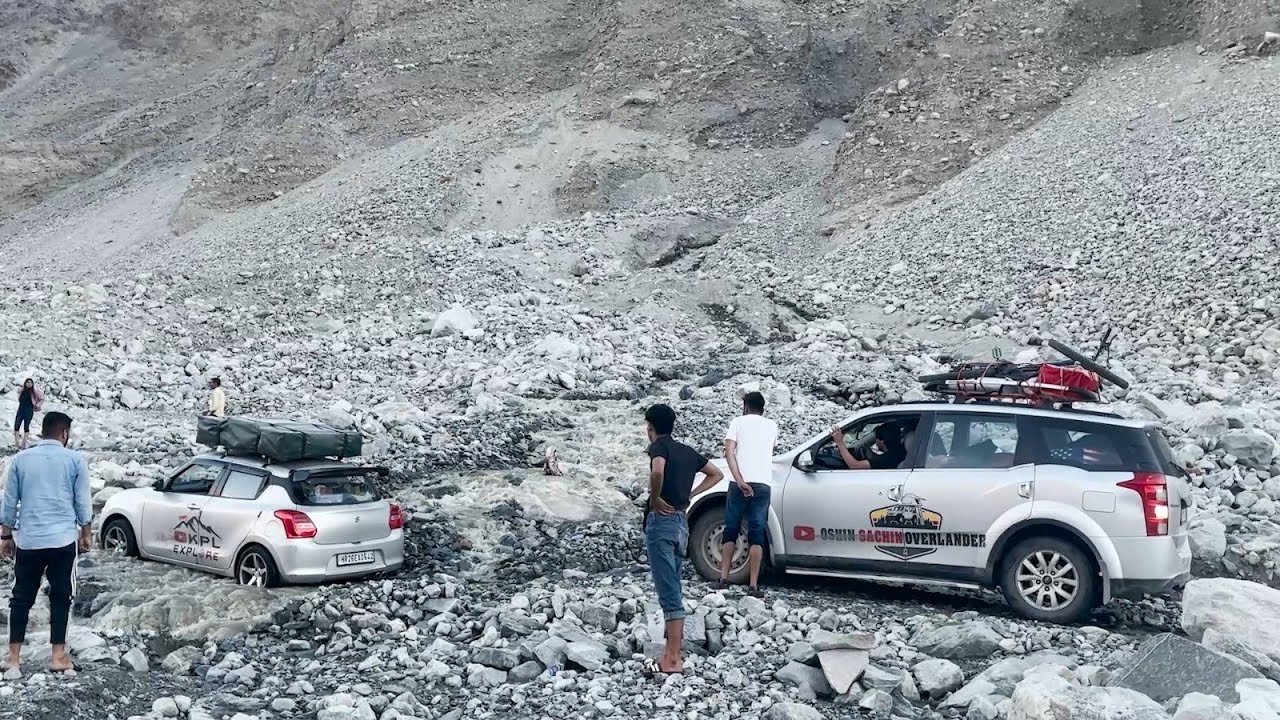 Finally इतनी मुश्किलों के बाद Pangong Lake पहुंच ही गए 🥵 | Pangong Lake Is Not Easy ❌ #bhatiavlogs