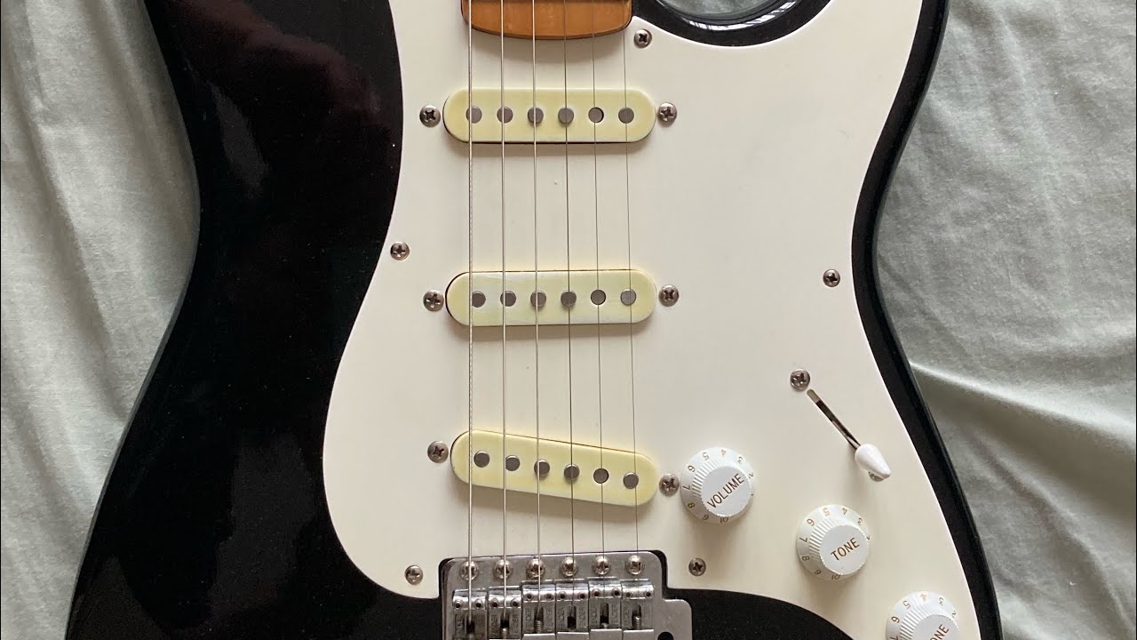 Squier E9 Korean Stratocaster 1988/89 honest review (like and subscribe)