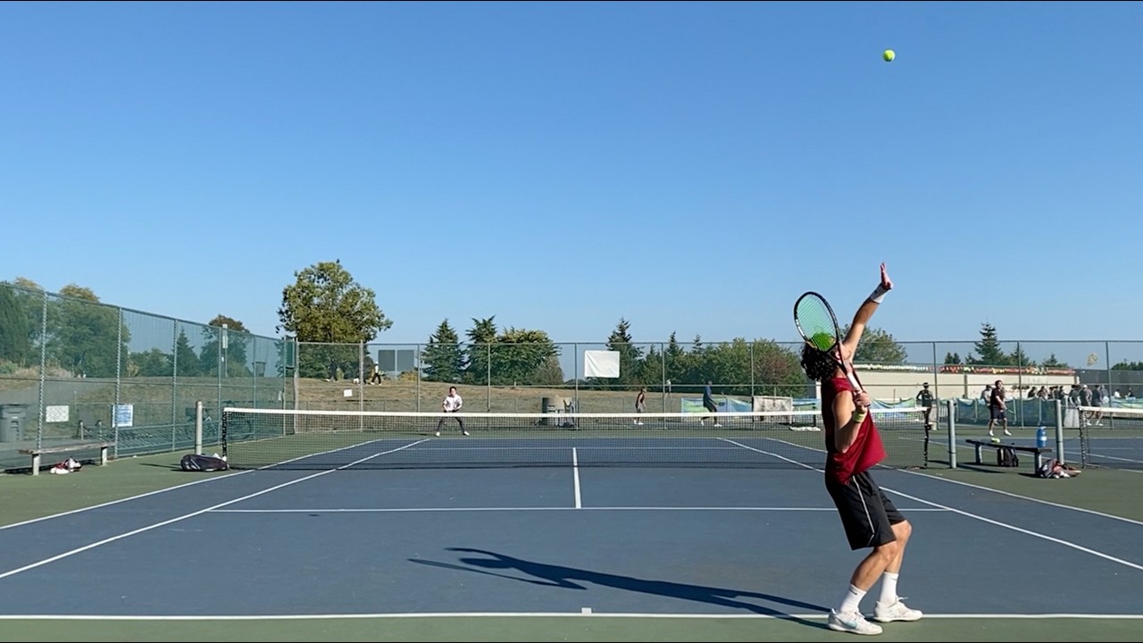 Ben vs. Ray (Round Three) &mdash; 4.0 Tennis Ladder Match / Yonex EZONE 