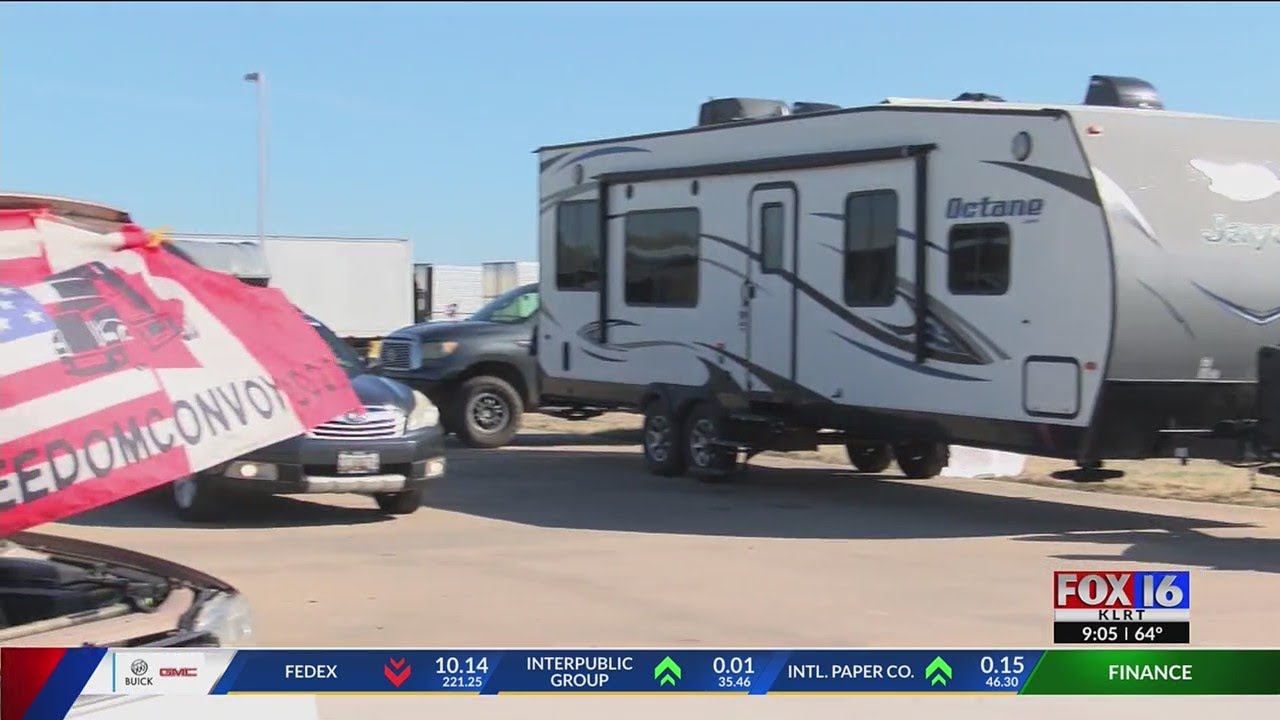 People's Convoy passes through Arkansas on the way to California