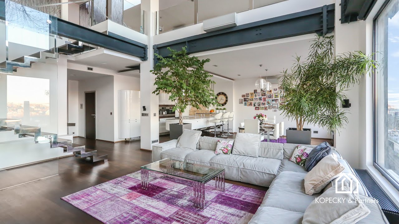 Loft Kř&iacute;žov&aacute;: &Scaron;arm Prahy za Va&scaron;imi dveřmi #reality #praha #prodej #loft  @kopeckypartners  #smichov