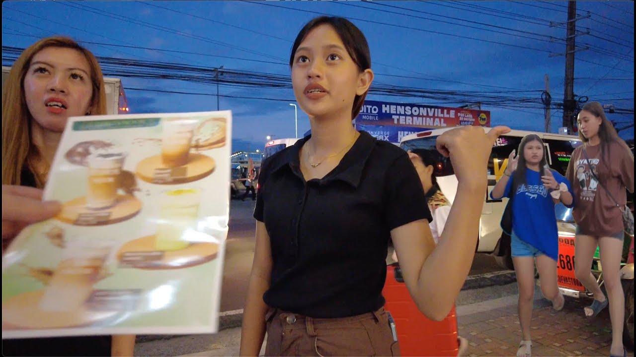 Angeles City Nightlife: Walking Fields Avenue with Beautiful Ladies Everywhere