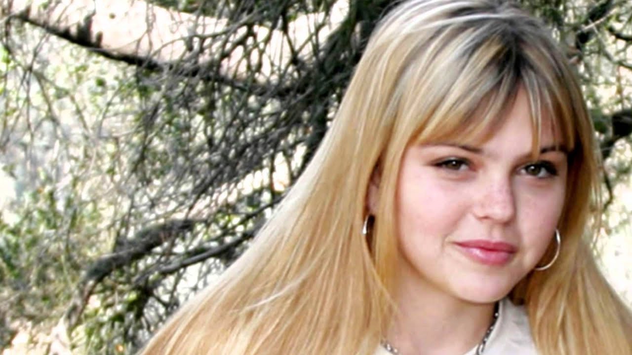 Aimee Teegarden,  video slide show     by Patsy