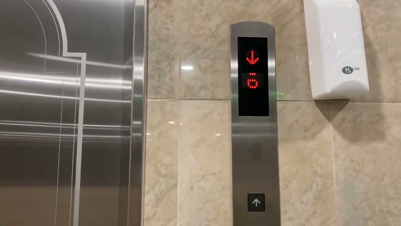RARE CHIME! Mitsubishi GPS-III Elevators - Front of shish shawarma , Khalidiyah , Abu Dhabi 