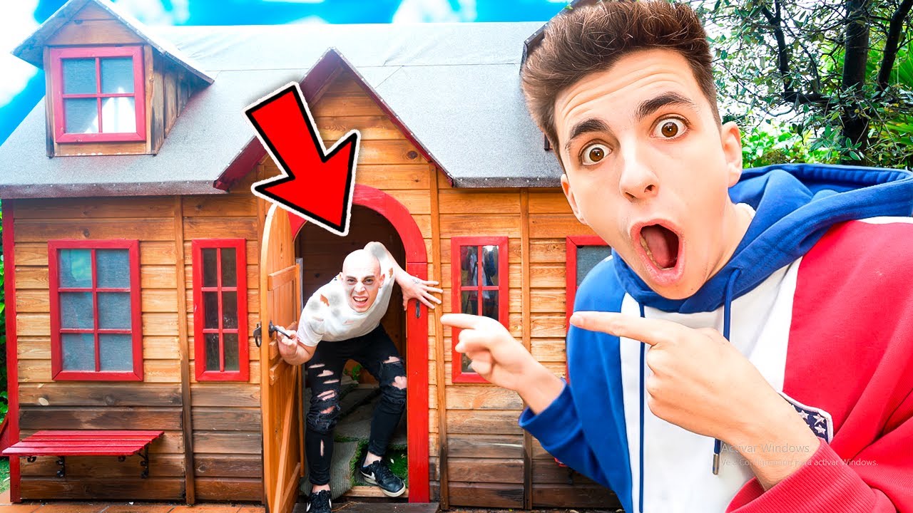 HAY UN VAGABUNDO CALVO VIVIENDO EN NUESTRA NUEVA CASA…*flipamos*