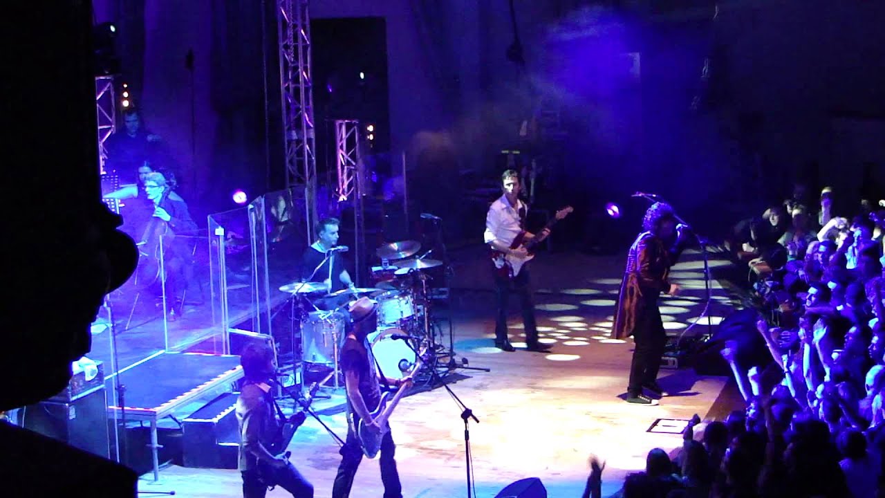 Lady Pank Symfonicznie - Kryzysowa narzeczona live - Kongresowa 29.11.2012 [8/23]