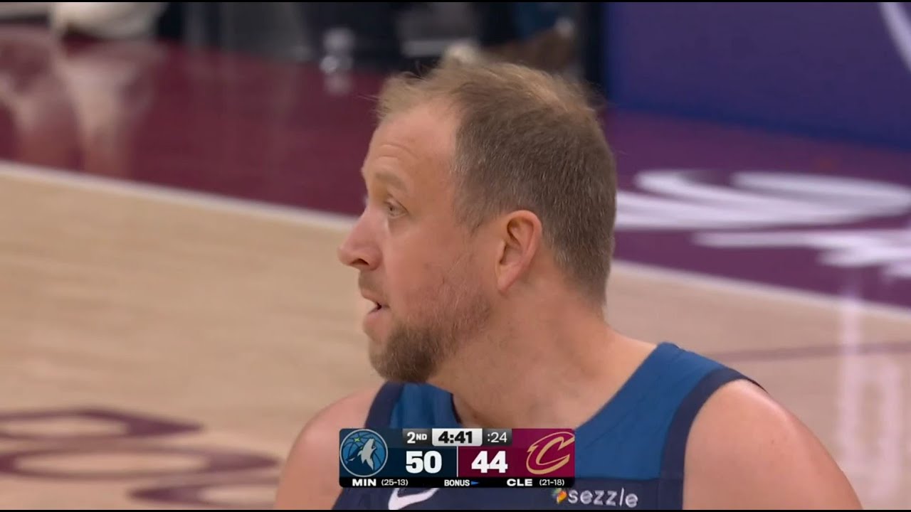 Joe Ingles with the corner 3 for his first three of the year - 1/10/26