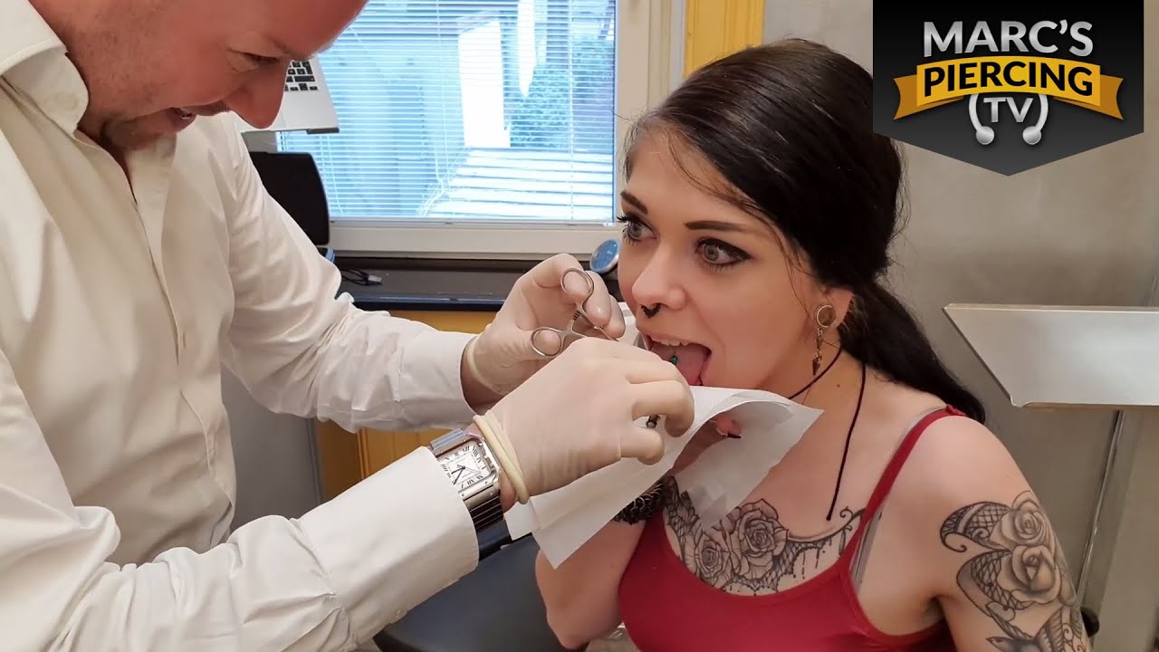 💉 SCOOP Piercing mit Snake Eyes und Zungenpiercing 💉 Marc's Piercing TV