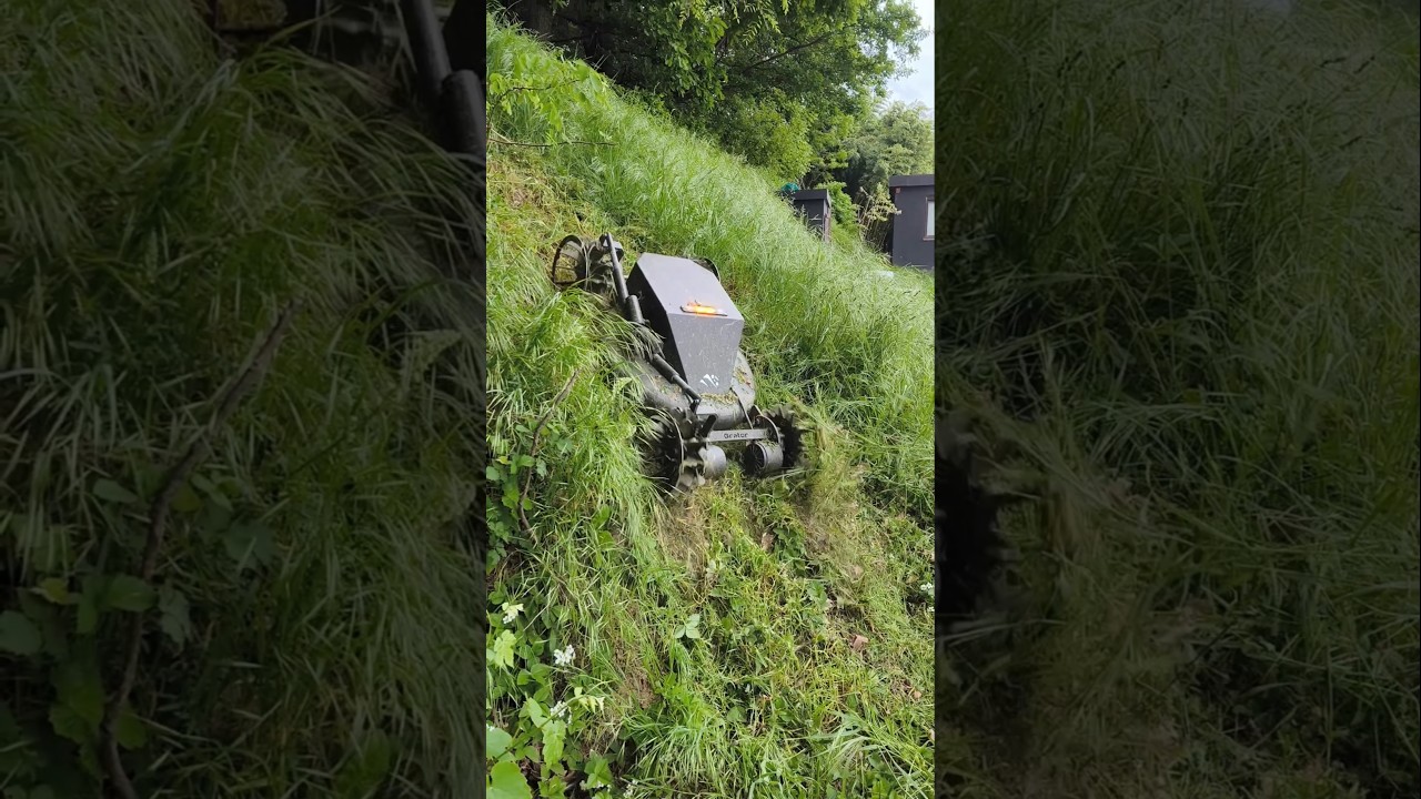 Grator Lowrider remote control mower for steep slopes #rasenm&auml;her #mulcher #hangm&auml;her