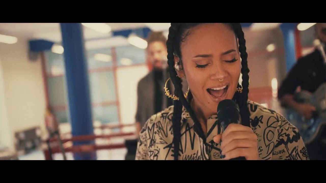 Mayra Andrade - PLANET AFROPUNK - Tan Kalakatan