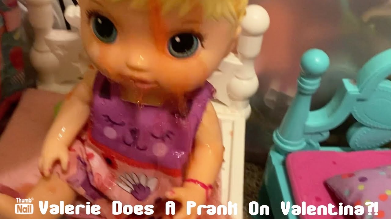 BABY ALIVE: Valerie does a prank on Valentina and blames it on Julie 