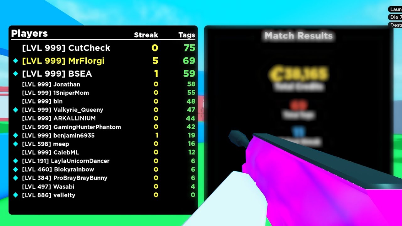 Dark Matter Battle - With a Bunch of PRO players! (Big Roblox paintball)